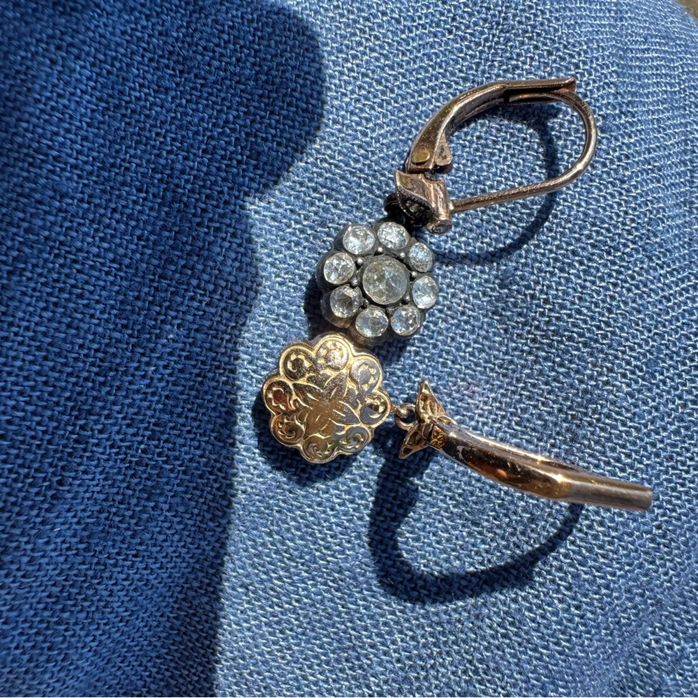 9k Rose gold Diamond Flower dangle Earrings - Picture 3 of 7